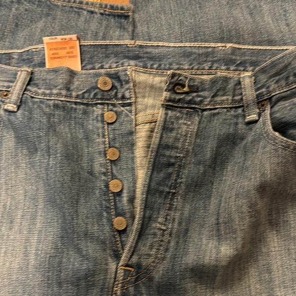Levi’s 501 Jeans - Picture 3 of 4